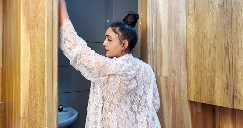 Pallavi Patil Nude In Shower