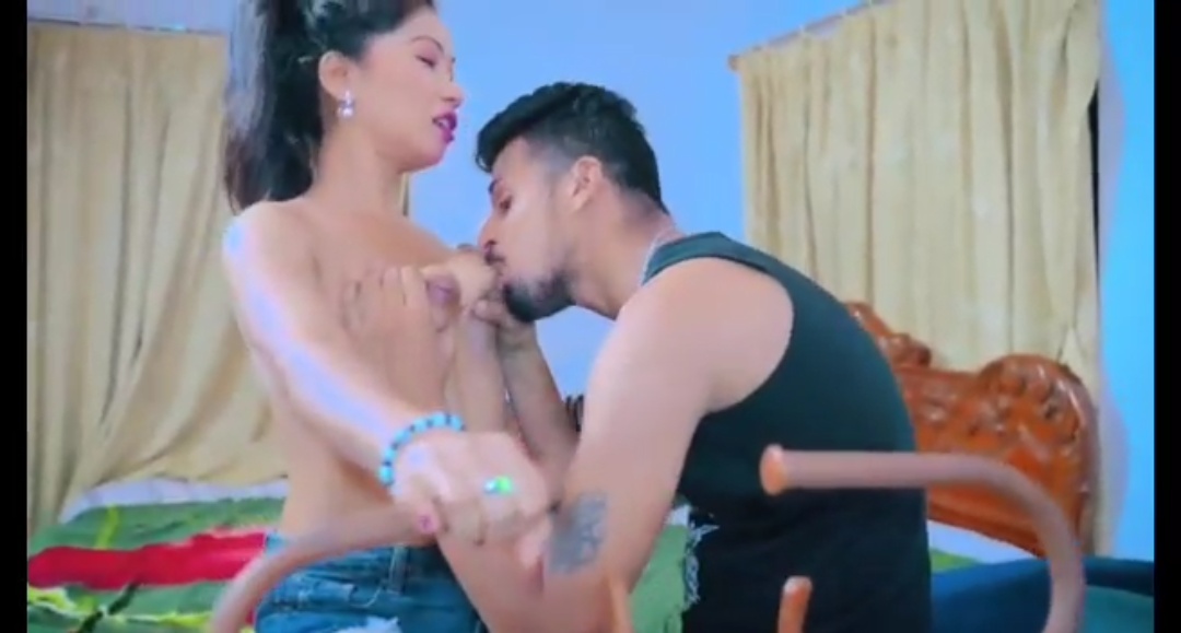 Desi couple trying forn style treadmill Fucking
