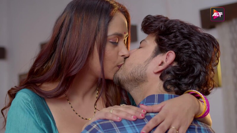 Pati Patni aur Woh Dukaan Episode 1 Hot Web Series